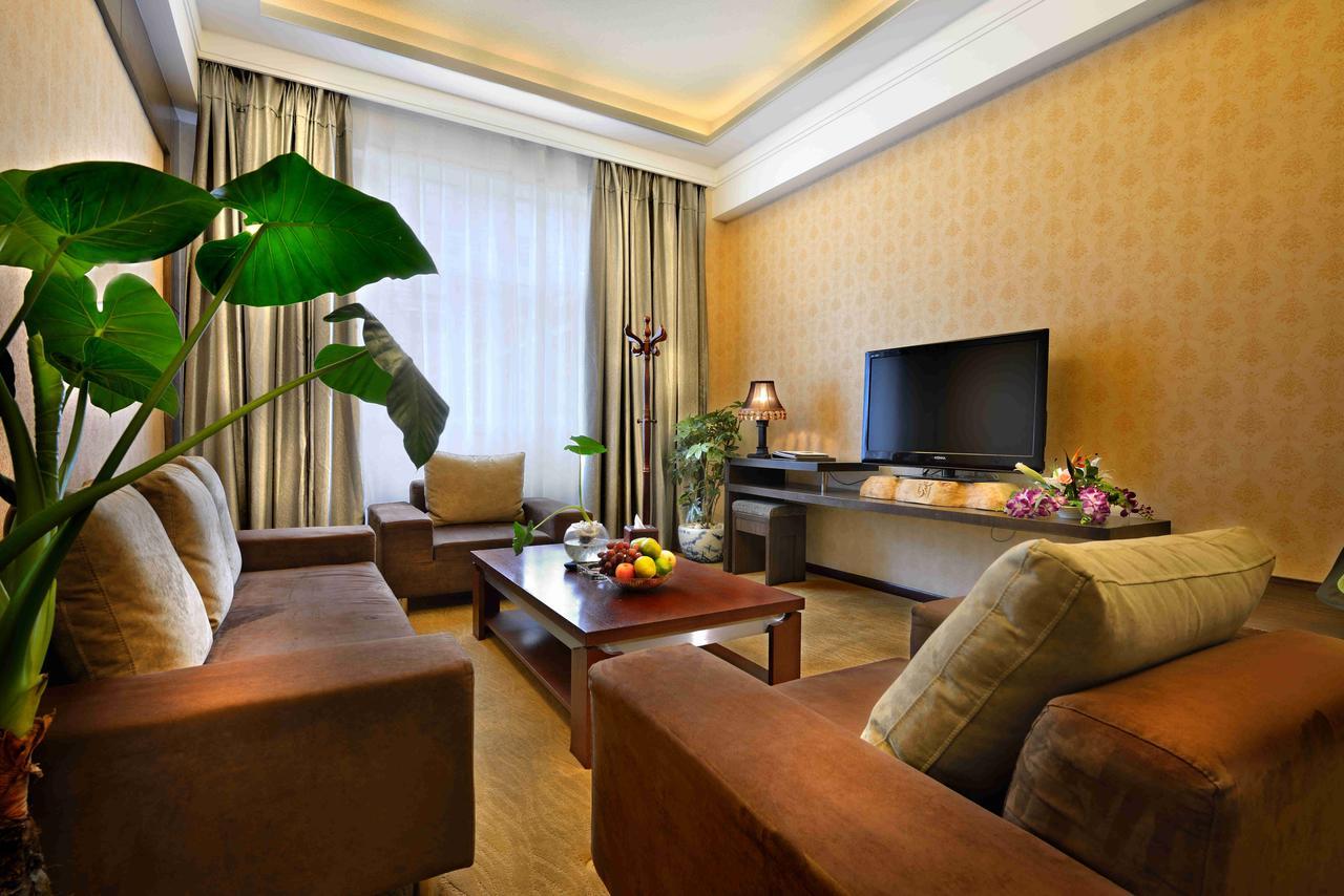 Ramada Encore Daocheng Yading Екстериор снимка