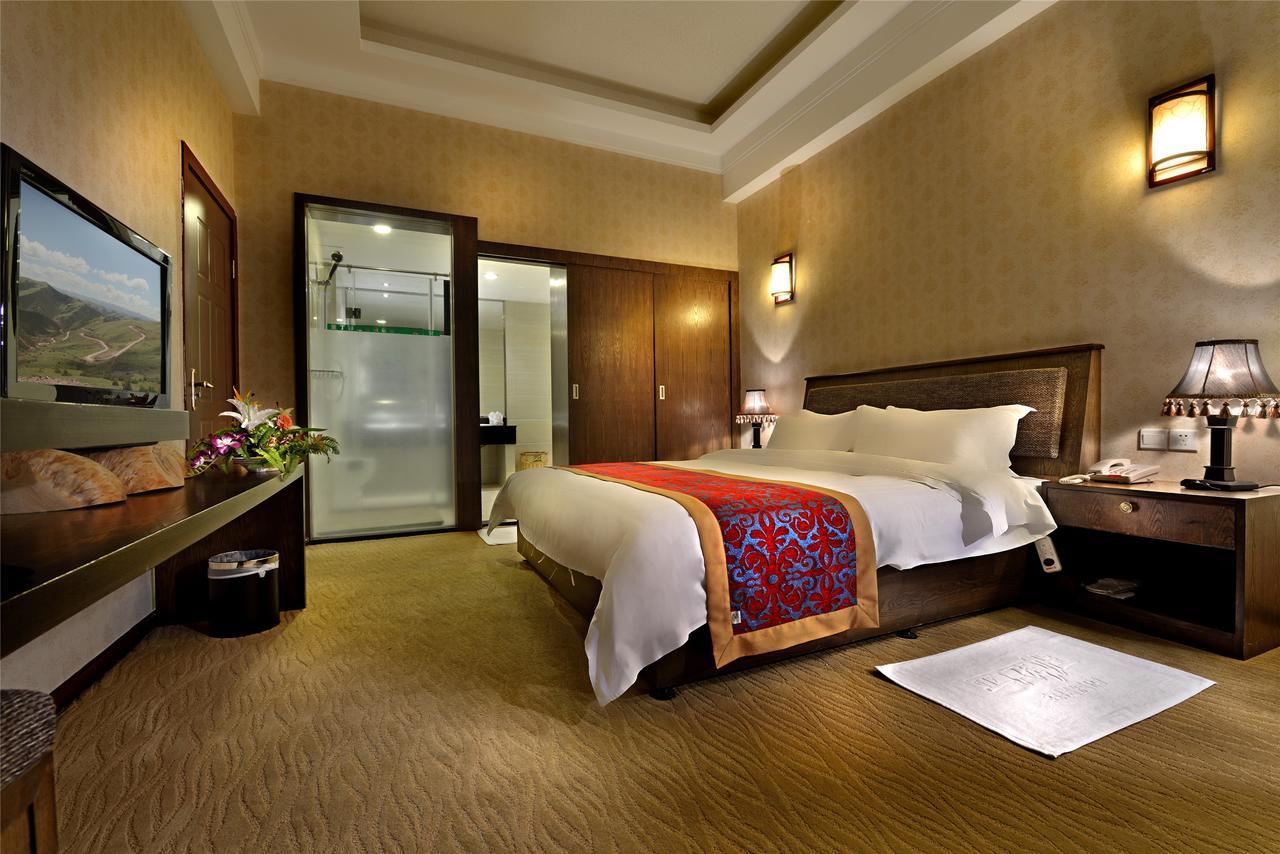 Ramada Encore Daocheng Yading Екстериор снимка